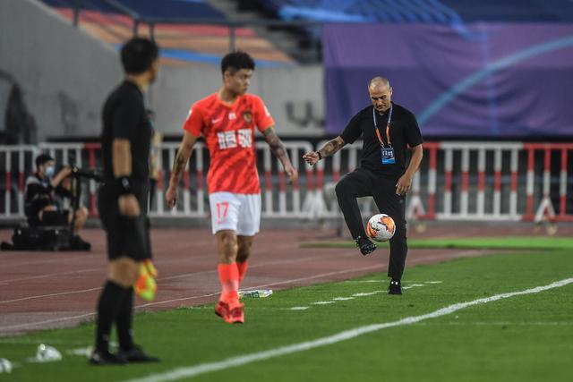 东契奇32+6+9小卡复出15分 独行侠险胜快船1-1