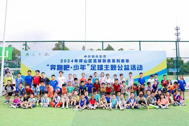 弗格31分辽宁胜四川 西尔扎提15分新疆胜同曦