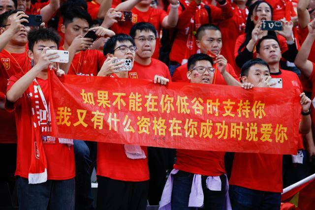弗格31分辽宁胜四川 西尔扎提15分新疆胜同曦